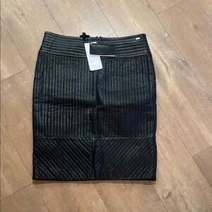 Escada skirt size 40 large black pleather